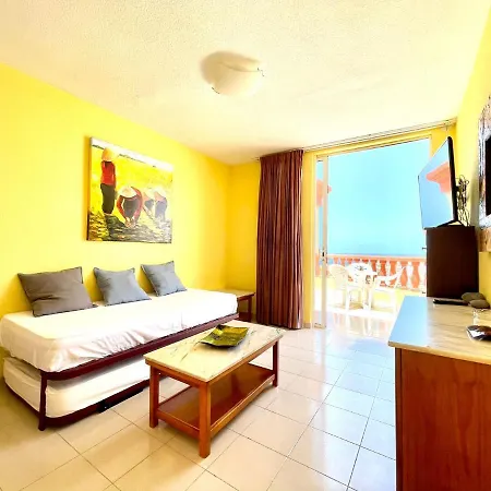 Apartment One Bedroom,Pool With Free Internet In Common Areas, Tenerife South *