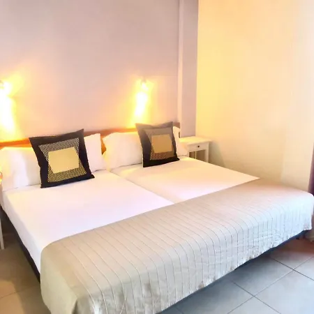 Apartment One Bedroom,Pool With Free Internet In Common Areas, Tenerife South *