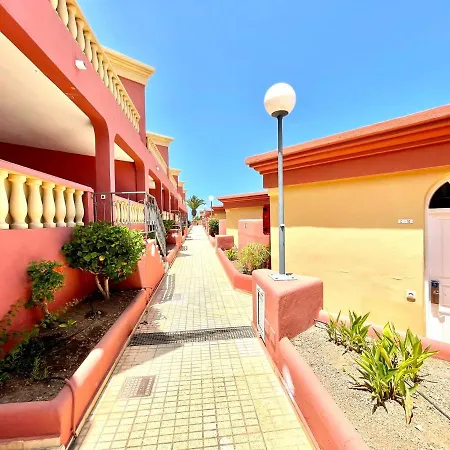 One Bedroom,Pool With Free Internet In Common Areas, Tenerife South Apartment *